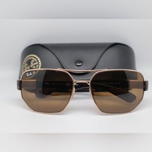 Ray-Ban Arista with Dark Brown Polarized Lens RB3672 001/83 60-17